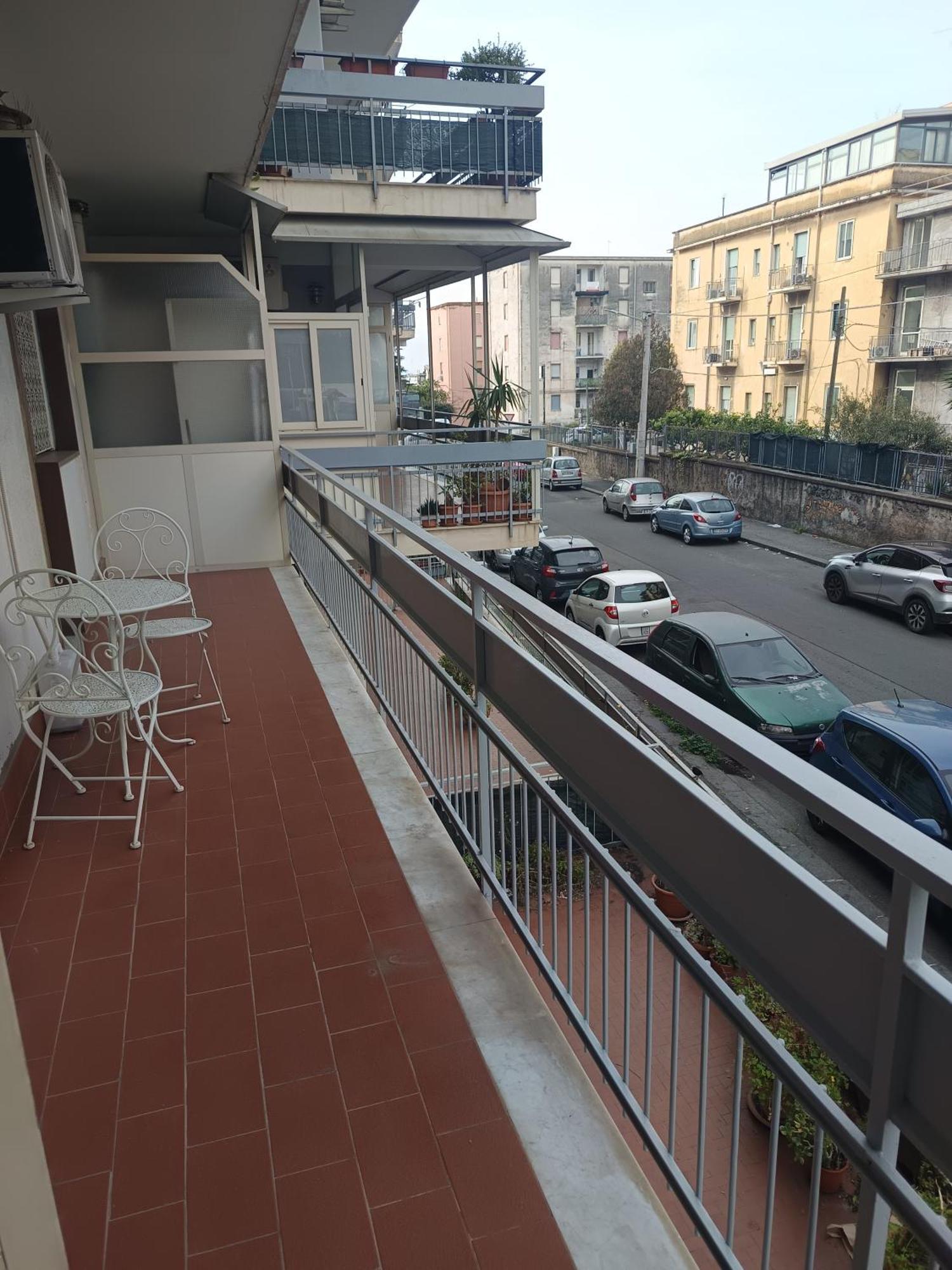 New Dawn Apartment, Appartamento Turistico, Casa Per Vacanza, Tre Camere Indipendenti Catania Exterior photo